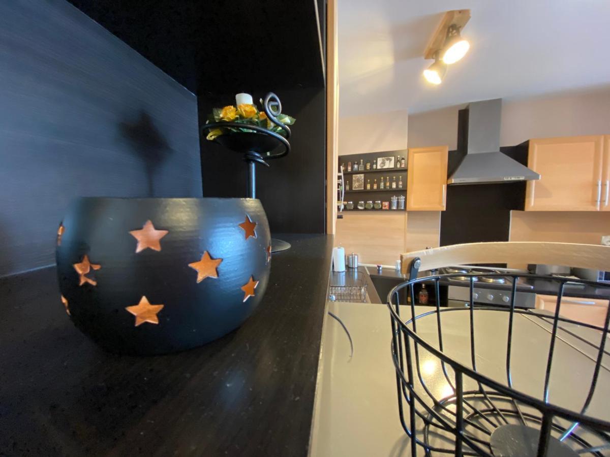Supreme Danieli - Holiday Apartment By The Sea Balchik Bagian luar foto