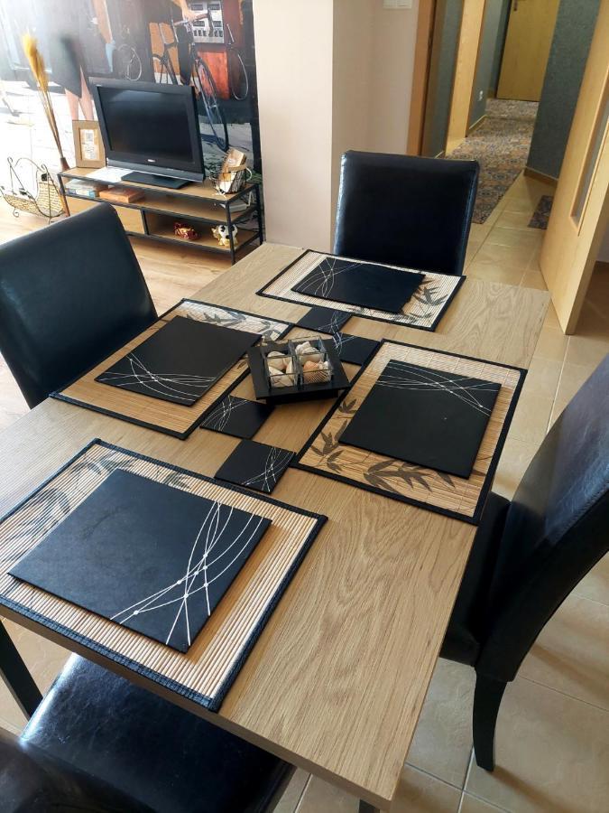 Supreme Danieli - Holiday Apartment By The Sea Balchik Bagian luar foto