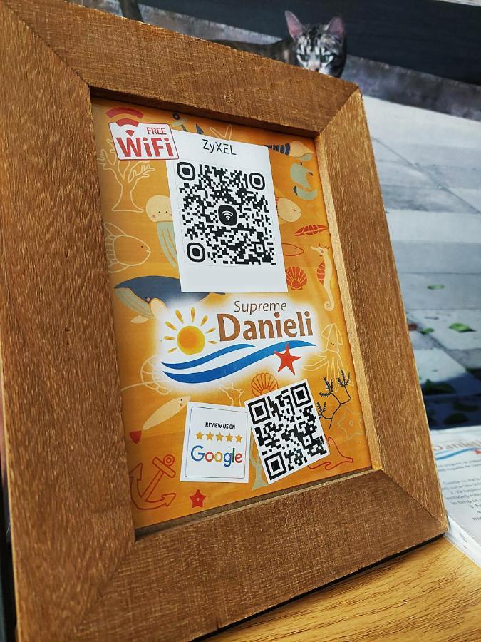 Supreme Danieli - Holiday Apartment By The Sea Balchik Bagian luar foto